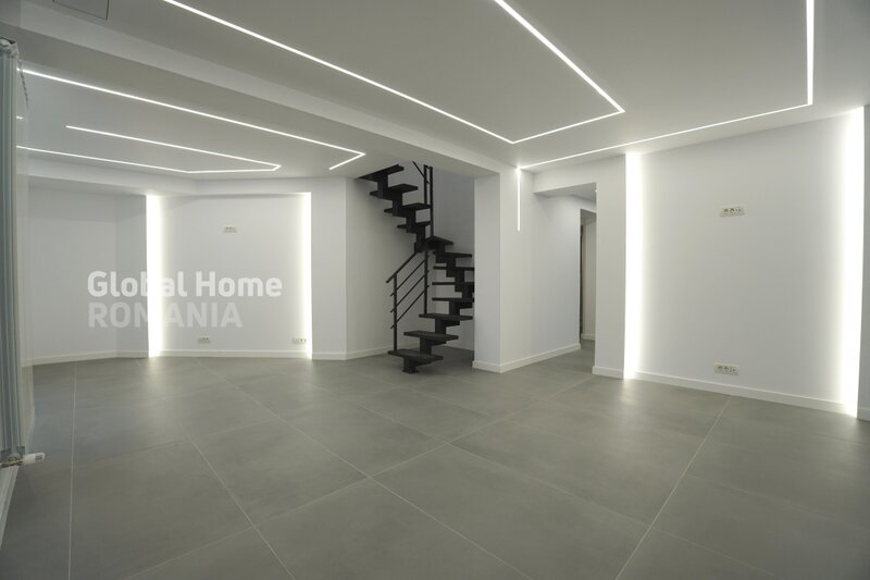 Decebal, Muzeul Copiilor, spatiu comercial 109 mp, vitrina 5 ml,