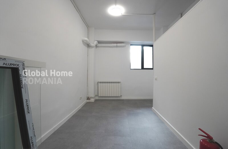 Decebal, Muzeul Copiilor, spatiu comercial 109 mp, vitrina 5 ml,